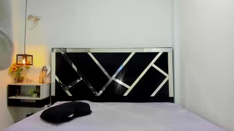 Isabella online show from 11, 9, 2025