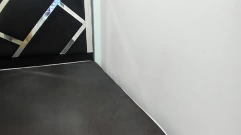 Isabella online show from 16, 9, 2025