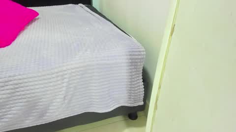 Isabella online show from 2, 10, 2025