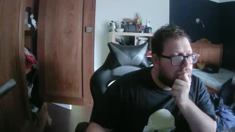 Snapshot of ikolo1 chatting on 8, 3, 2026 ikolo1 online show from 8, 3, 2026