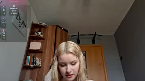 ShyLuna online show from 8, 5, 2026