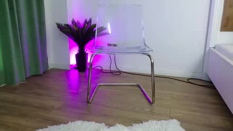 Emma online show from 26, 9, 2025