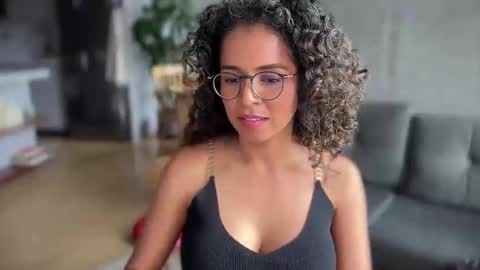 Kloe online show from 4, 2, 2025