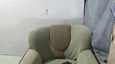 Snapshot of ilove_squirting18 chatting on 17, 10, 2025 KATRINA online show from 17, 10, 2025