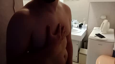 Snapshot of ilovecuteguy79 chatting on 18, 5, 2026 ilovecuteguy79 online show from 18, 5, 2026