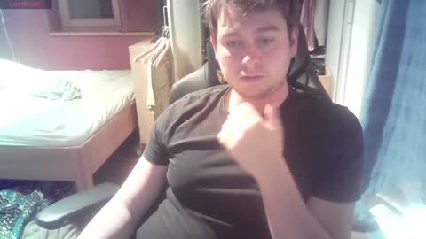 Snapshot of iloveyoutoo2000 chatting on 2, 1, 2025 iloveyoutoo2000 online show from 2, 1, 2025