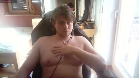 Snapshot of iloveyoutoo2000 chatting on 1, 2, 2025 iloveyoutoo2000 online show from 1, 2, 2025