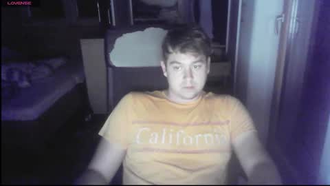 Snapshot of iloveyoutoo2000 chatting on 23, 9, 2025 iloveyoutoo2000 online show from 23, 9, 2025