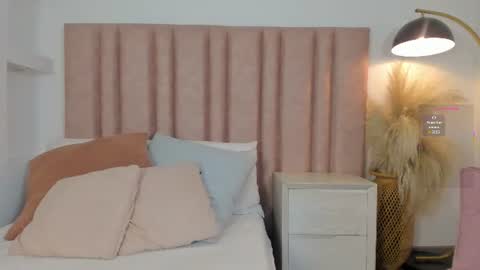 Snapshot of im_alejandra_ chatting on 1, 7, 2026 Aleja online show from 1, 7, 2026