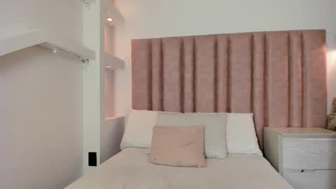 Snapshot of im_alejandra_ chatting on 26, 7, 2026 Aleja online show from 26, 7, 2026