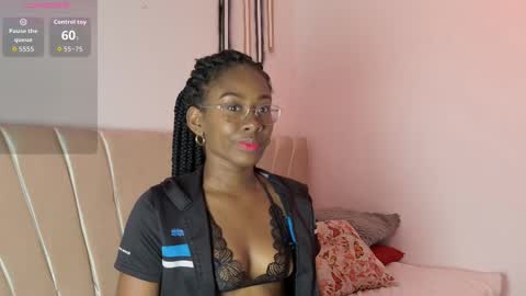 Snapshot of im_ariana chatting on 24, 10, 2025 Ariana online show from 24, 10, 2025