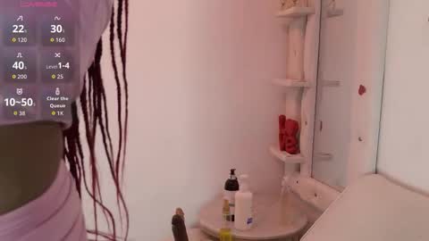 Snapshot of im_ariana chatting on 16, 11, 2025 Ariana online show from 16, 11, 2025