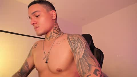 im_dominike online show from 2, 12, 2024