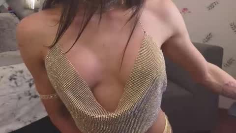 Jessica Cherry Cerise  online show from 23, 11, 2025