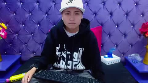 Snapshot of im_mathias chatting on 11, 1, 2025 mathias online show from 11, 1, 2025