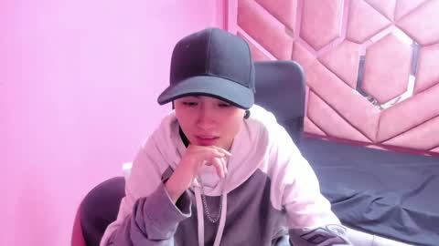 Snapshot of im_mathias chatting on 16, 1, 2025 mathias online show from 16, 1, 2025