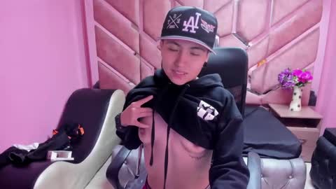 Snapshot of im_mathias chatting on 20, 1, 2025 mathias online show from 20, 1, 2025