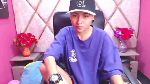 Snapshot of im_mathias chatting on 30, 1, 2025 mathias online show from 30, 1, 2025