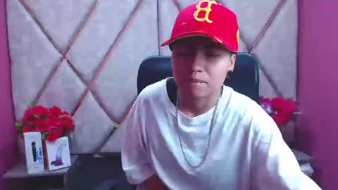 Snapshot of im_mathias chatting on 7, 2, 2025 mathias online show from 7, 2, 2025