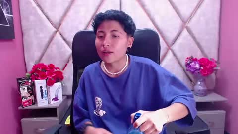 Snapshot of im_mathias chatting on 14, 2, 2025 mathias online show from 14, 2, 2025