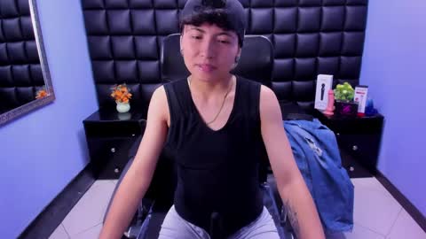 Snapshot of im_mathias chatting on 12, 9, 2025 mathias online show from 12, 9, 2025