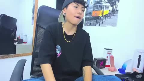 Snapshot of im_mathias chatting on 19, 9, 2025 mathias online show from 19, 9, 2025