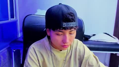 Snapshot of im_mathias chatting on 7, 1, 2026 mathias online show from 7, 1, 2026