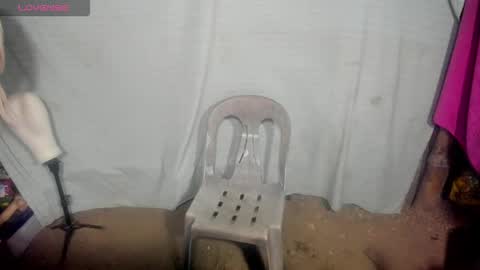 ella may online show from 30, 9, 2025