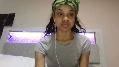 scarlett amour online show from 30, 1, 2025