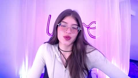 Snapshot of imchloe_ chatting on 16, 10, 2025 Chloe online show from 16, 10, 2025