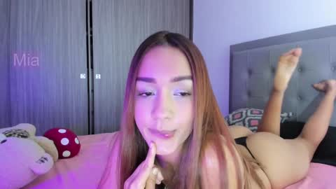 mia ---------  COL TIME online show from 19, 2, 2025