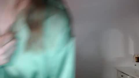 Snapshot of immouss chatting on 7, 12, 2024 Pola online show from 7, 12, 2024