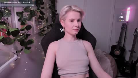 Mia online show from 4, 2, 2025