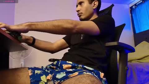 Daniel   thumb up me please its important Im new INDEPENDENT MODEL online show from 1, 8, 2026