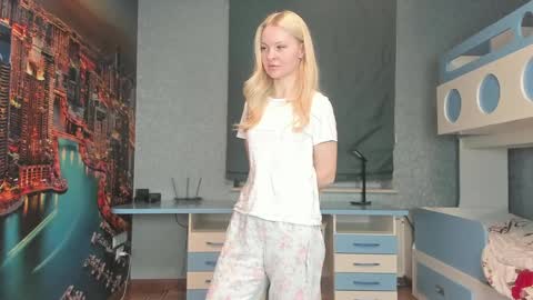 Masha online show from 4, 4, 2026