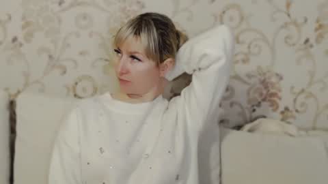 incredible_ariela online show from 2, 1, 2025