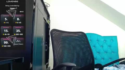 Snapshot of incubus_couple1 chatting on 25, 2, 2025 incubus_couple1 online show from 25, 2, 2025