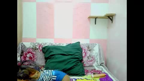 Snapshot of indian_sexybtx chatting on 11, 10, 2025 indian_sexybtx online show from 11, 10, 2025