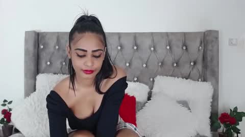 Jazmin online show from 6, 2, 2025