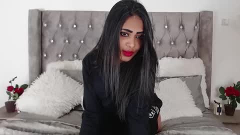 Jazmin online show from 1, 3, 2025