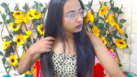 Snapshot of indianbootylicious1 chatting on 17, 12, 2025 nala online show from 17, 12, 2025