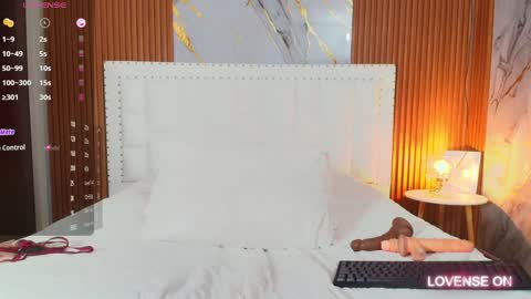 LITTLE AINHOA  online show from 13, 12, 2024