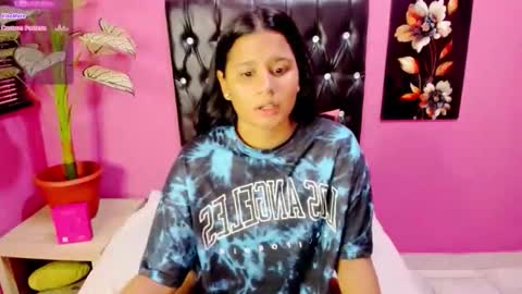 PARADISEQUEEN online show from 3, 3, 2026