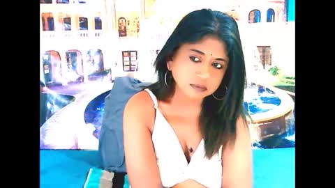 Mika online show from 14, 10, 2025