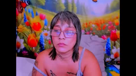 Snapshot of indianroxy27 chatting on 12, 5, 2026 indianroxy27 online show from 12, 5, 2026