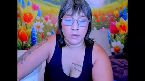 Snapshot of indianroxy27 chatting on 21, 5, 2026 indianroxy27 online show from 21, 5, 2026