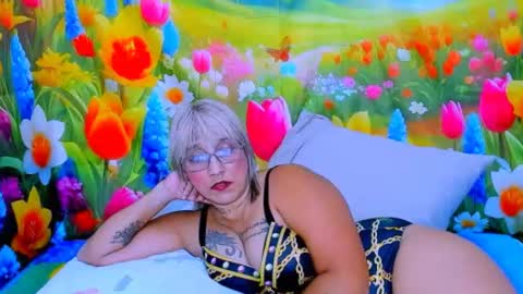 Snapshot of indianroxy27 chatting on 16, 6, 2026 indianroxy27 online show from 16, 6, 2026