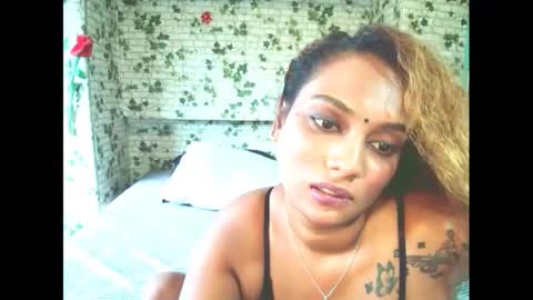 Snapshot of indiansecretlove20 chatting on 25, 2, 2025 goddess online show from 25, 2, 2025