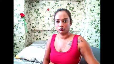 Snapshot of indiansecretlove20 chatting on 8, 3, 2025 goddess online show from 8, 3, 2025