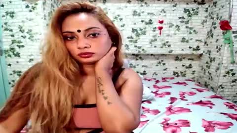 Snapshot of indiansecretlove20 chatting on 13, 9, 2025 goddess online show from 13, 9, 2025